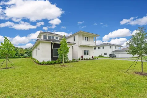 2210 SW 122nd Terrace Davie FL 33325