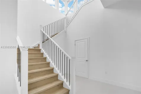 2210 SW 122nd Terrace Davie FL 33325