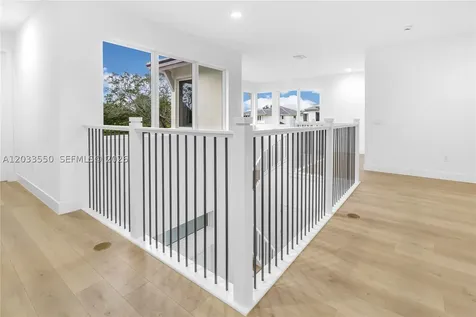 2210 SW 122nd Terrace Davie FL 33325