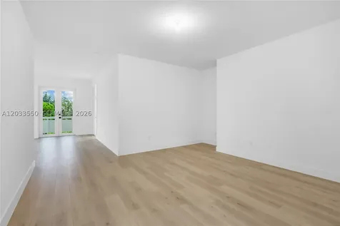 2210 SW 122nd Terrace Davie FL 33325