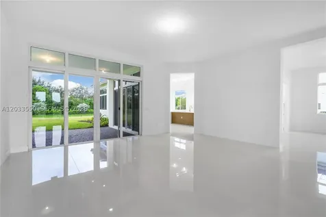 2210 SW 122nd Terrace Davie FL 33325