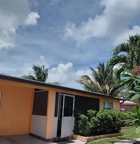 1307 SE Flamingo Drive Lantana FL 33462