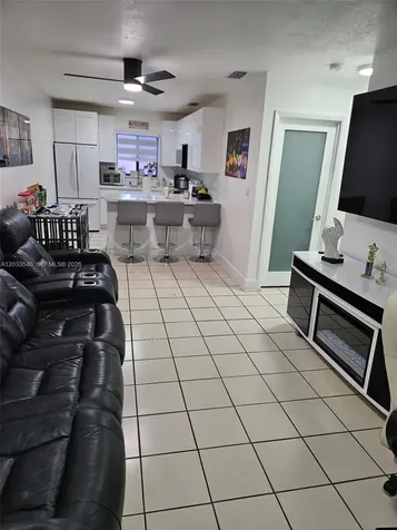 2348 W 56th Street Hialeah FL 33016