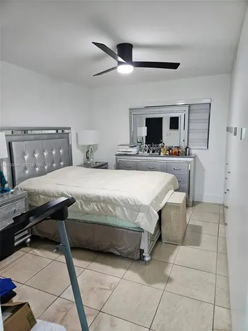 2348 W 56th Street Hialeah FL 33016