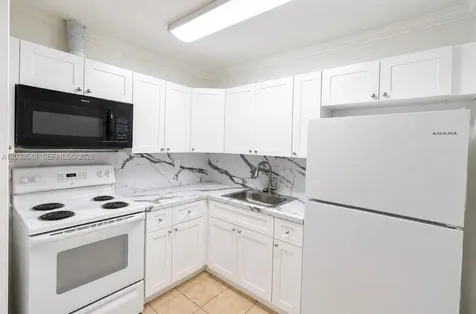 7190 W 11th Court Hialeah FL 33014
