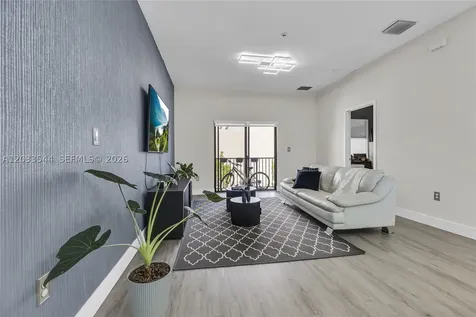 7925 NW 104th Avenue Doral FL 33178