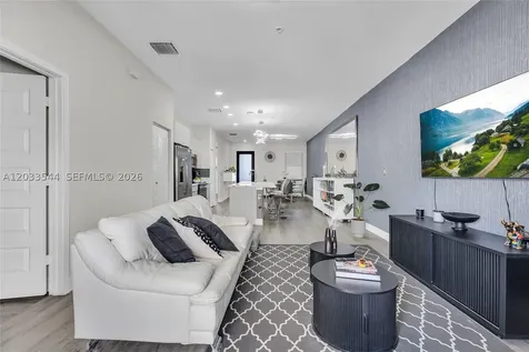 7925 NW 104th Avenue Doral FL 33178