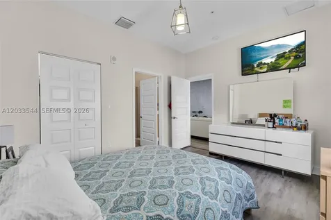 7925 NW 104th Avenue Doral FL 33178