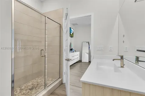 7925 NW 104th Avenue Doral FL 33178