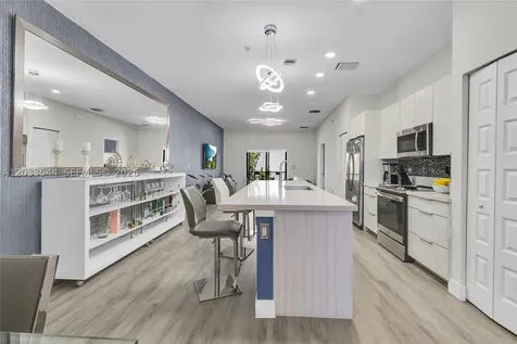 7925 NW 104th Avenue Doral FL 33178
