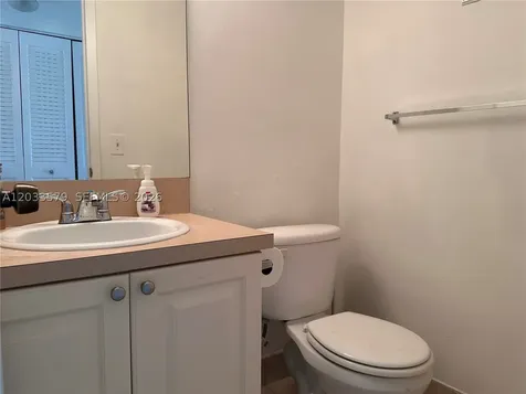 569 Fanshaw N Boca Raton FL 33434
