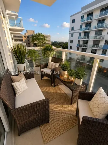 5091 NW 7th Street Miami FL 33126