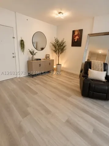 5091 NW 7th Street Miami FL 33126