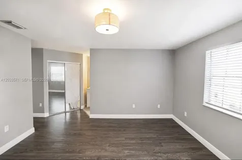11840 SW 99th Street Miami FL 33186