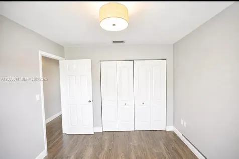 11840 SW 99th Street Miami FL 33186