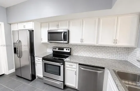 11840 SW 99th Street Miami FL 33186