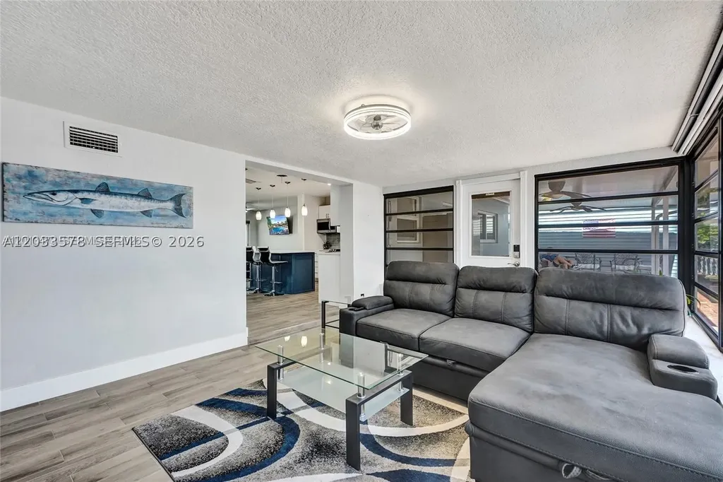 200 SE 3rd Street Pompano Beach FL 33060