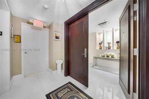 16275 Collins Avenue Sunny Isles Beach FL 33160