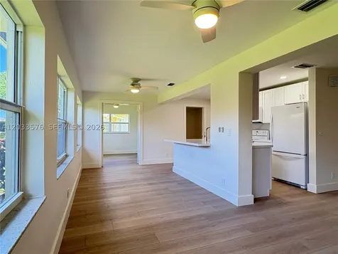 1221 NW 44th Street Deerfield Beach FL 33064