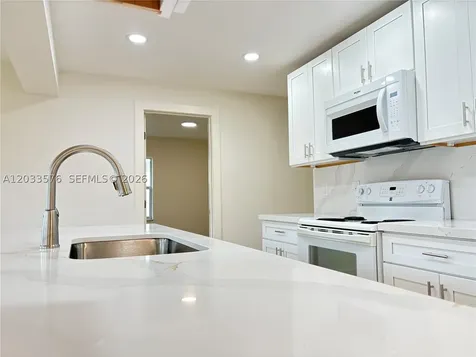 1221 NW 44th Street Deerfield Beach FL 33064