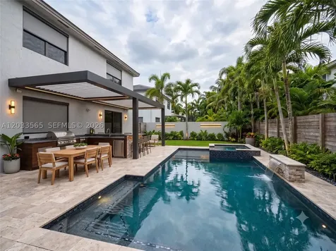 15976 SW 136th Terrace Miami FL 33196