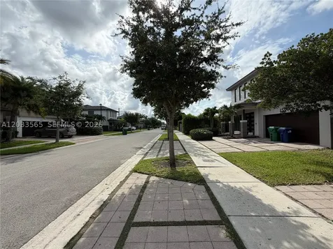 15976 SW 136th Terrace Miami FL 33196