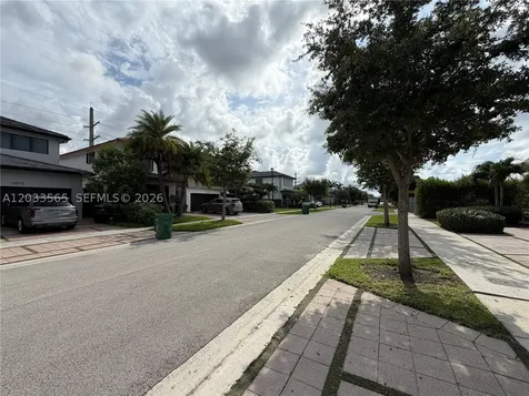 15976 SW 136th Terrace Miami FL 33196