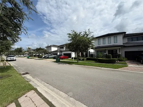 15976 SW 136th Terrace Miami FL 33196