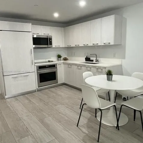 45 SW 9th Street Miami FL 33130