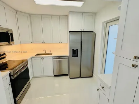105-107 NE 30th Court Wilton Manors FL 33334
