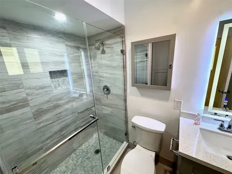 105-107 NE 30th Court Wilton Manors FL 33334