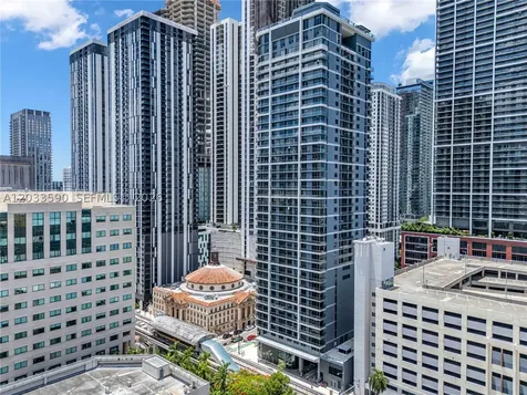 121 NE 5th Street Miami FL 33132
