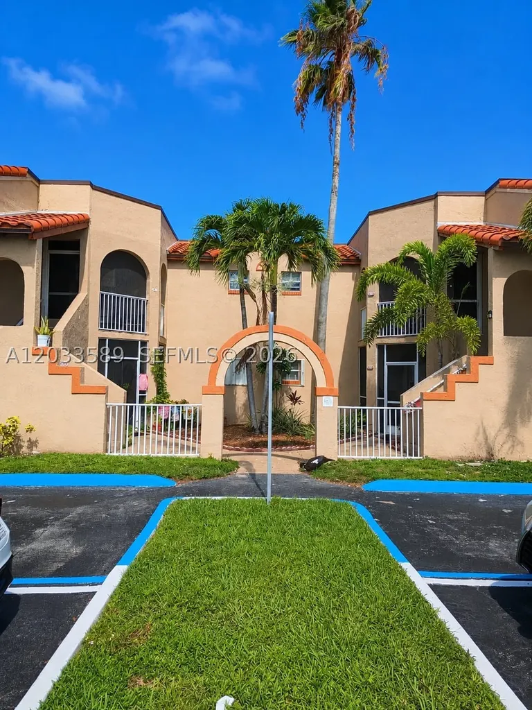 301 SW 86th Avenue Pembroke Pines FL 33025