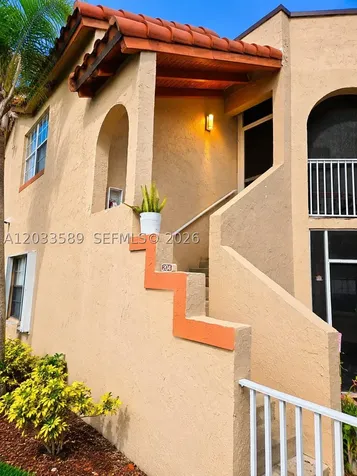 301 SW 86th Avenue Pembroke Pines FL 33025