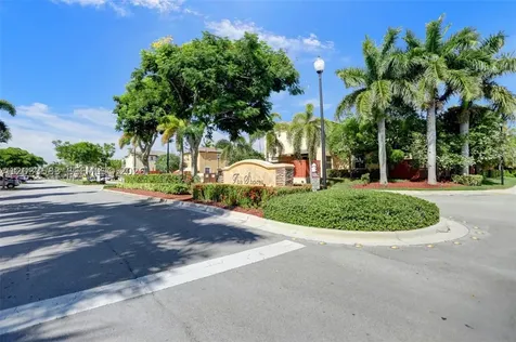9303 SW 227th Street Cutler Bay FL 33190
