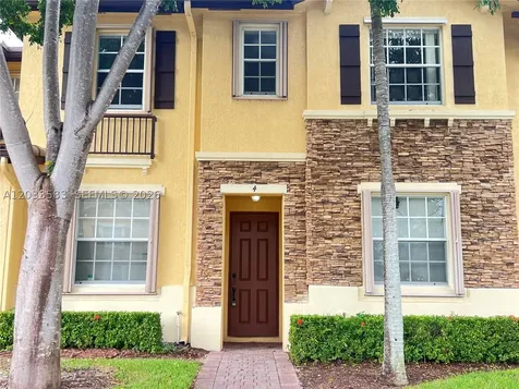 9303 SW 227th Street Cutler Bay FL 33190
