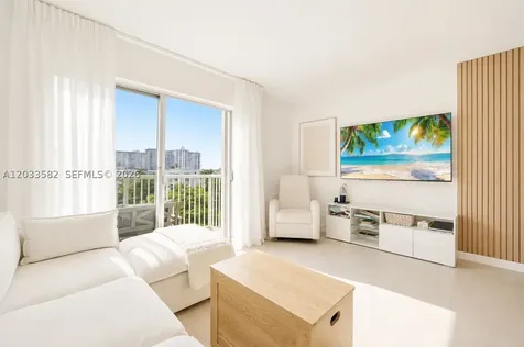17800 Atlantic Boulevard Sunny Isles Beach FL 33160