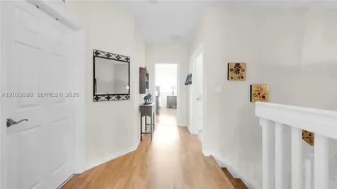 16590 SW 70th Street Miami FL 33193