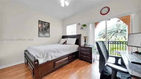 16590 SW 70th Street Miami FL 33193