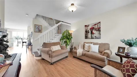 16590 SW 70th Street Miami FL 33193