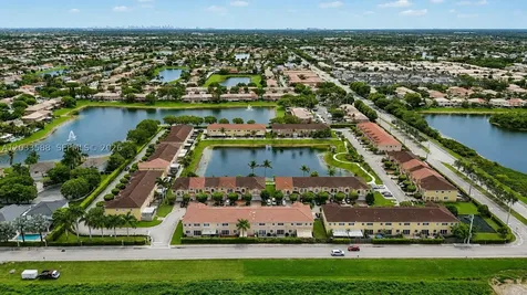 16590 SW 70th Street Miami FL 33193