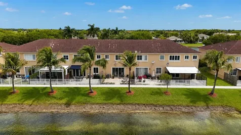 16590 SW 70th Street Miami FL 33193