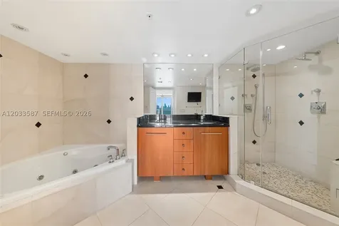 1900 Sunset Harbour Drive Miami Beach FL 33139