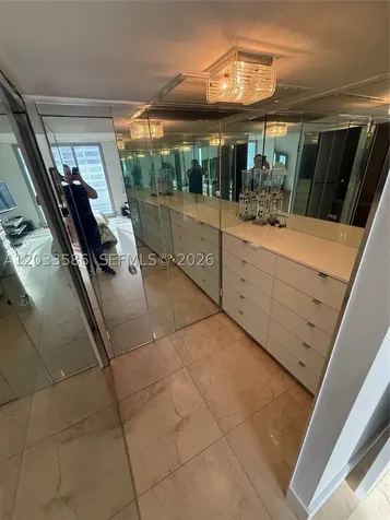 5555 Collins Avenue Miami Beach FL 33140