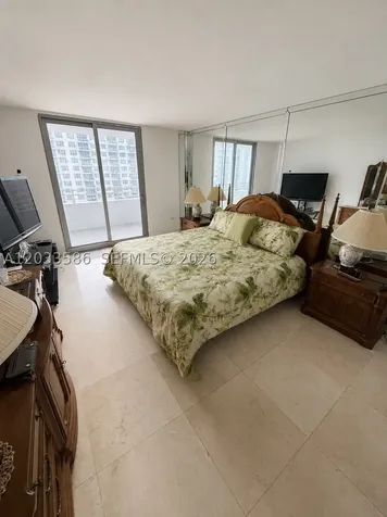 5555 Collins Avenue Miami Beach FL 33140
