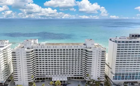 5555 Collins Avenue Miami Beach FL 33140