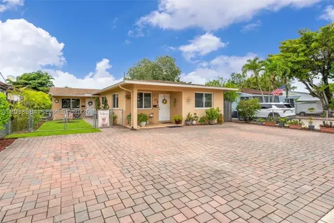 247 NW 51st Avenue Miami FL 33126