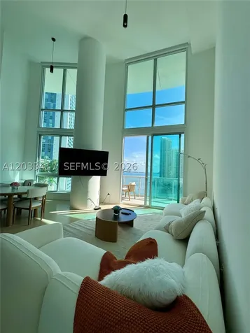 300 S Biscayne Boulevard Miami FL 33131