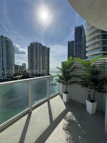 300 S Biscayne Boulevard Miami FL 33131