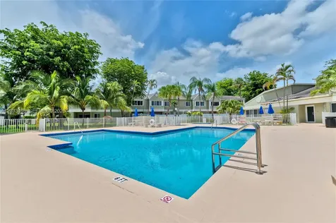 17485 NW 67th Court Hialeah FL 33015
